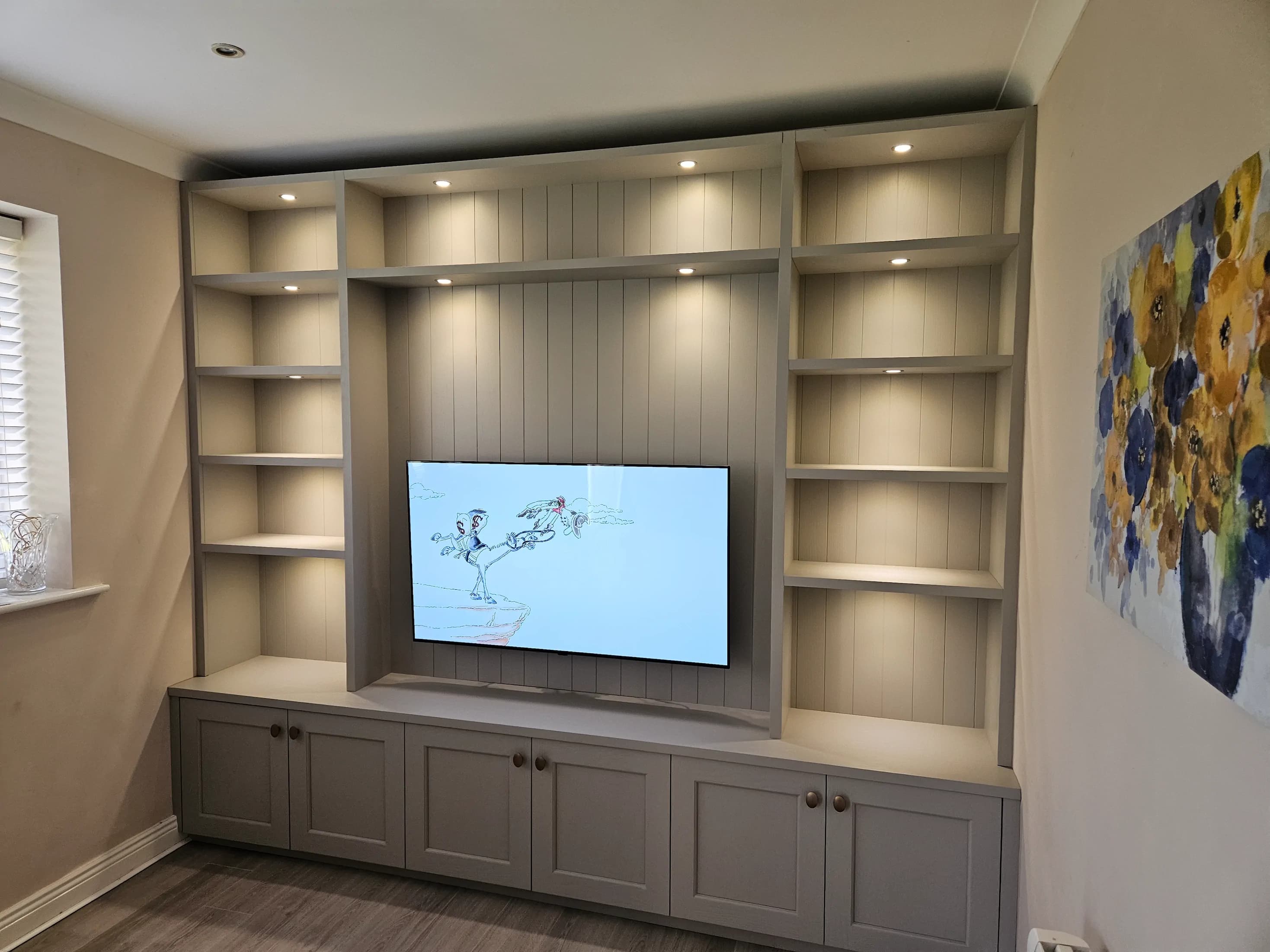 Alcoves & TV Units project photo 11