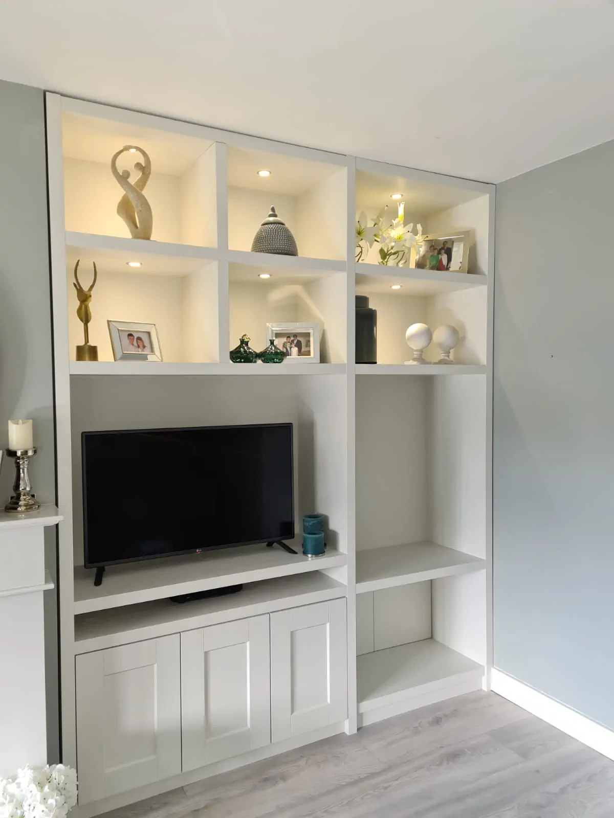 Alcoves & TV Units project photo 5