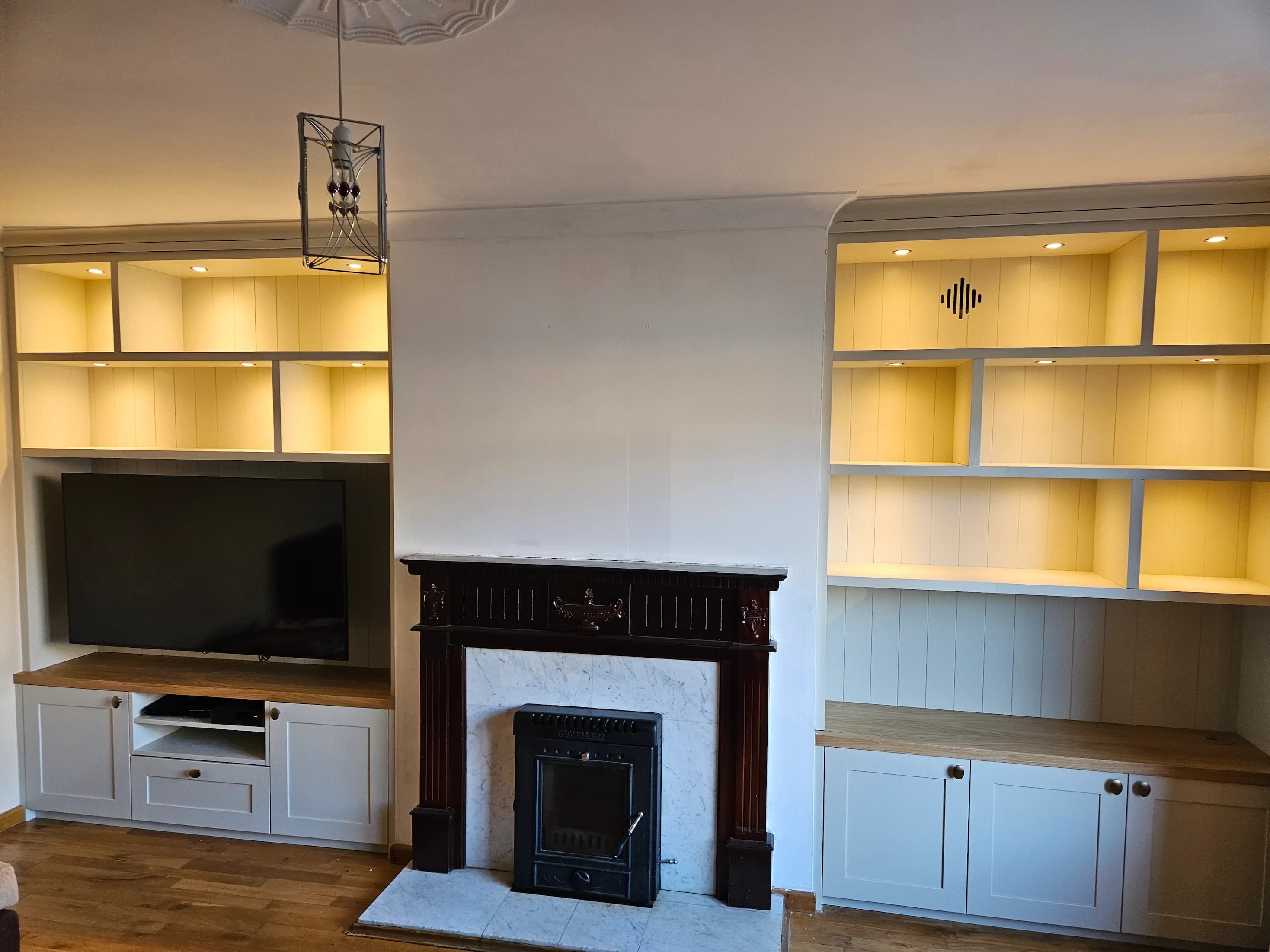 Alcoves & TV Units project photo 9