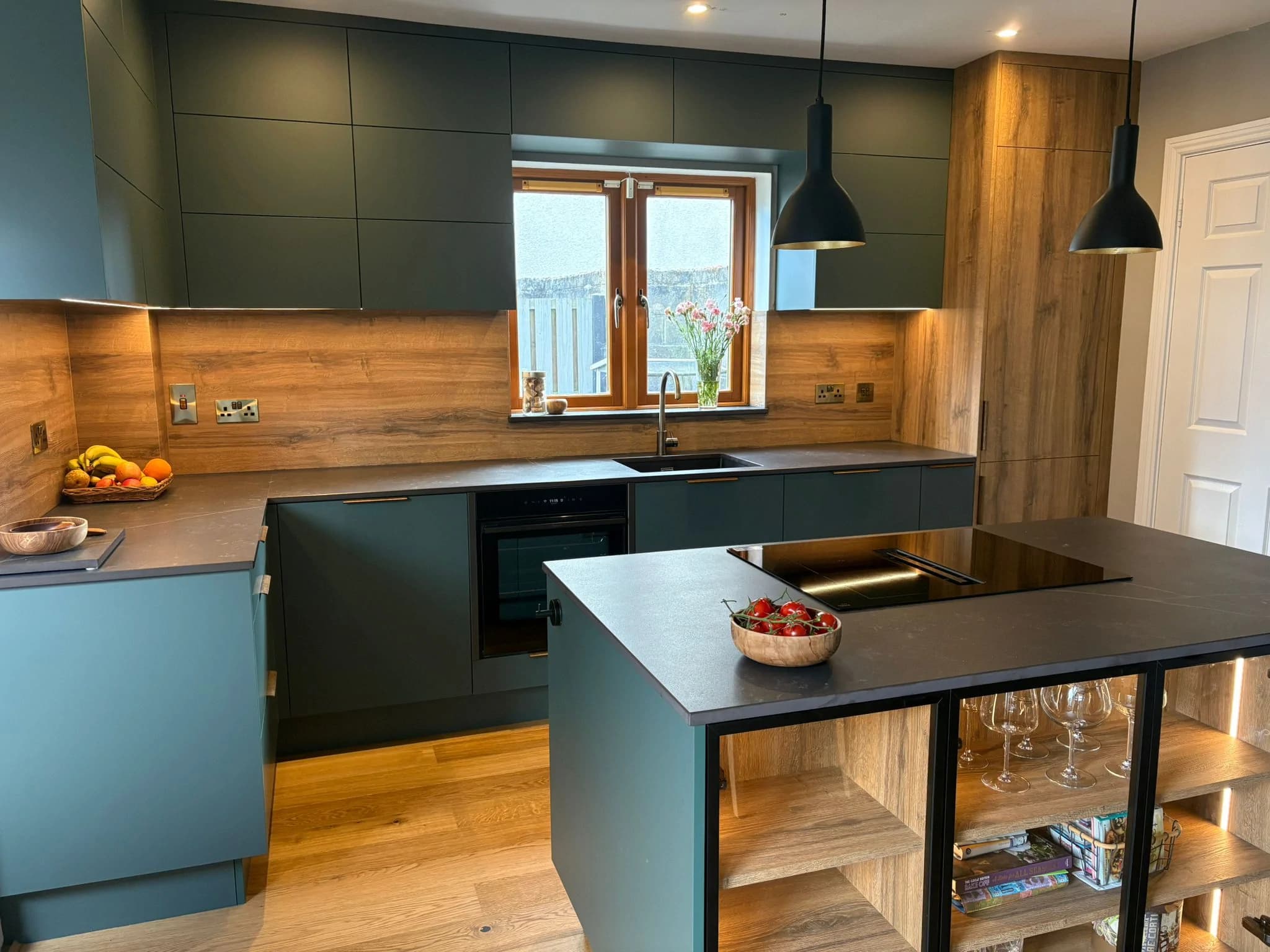 Contemporary Kitchens project photo 28