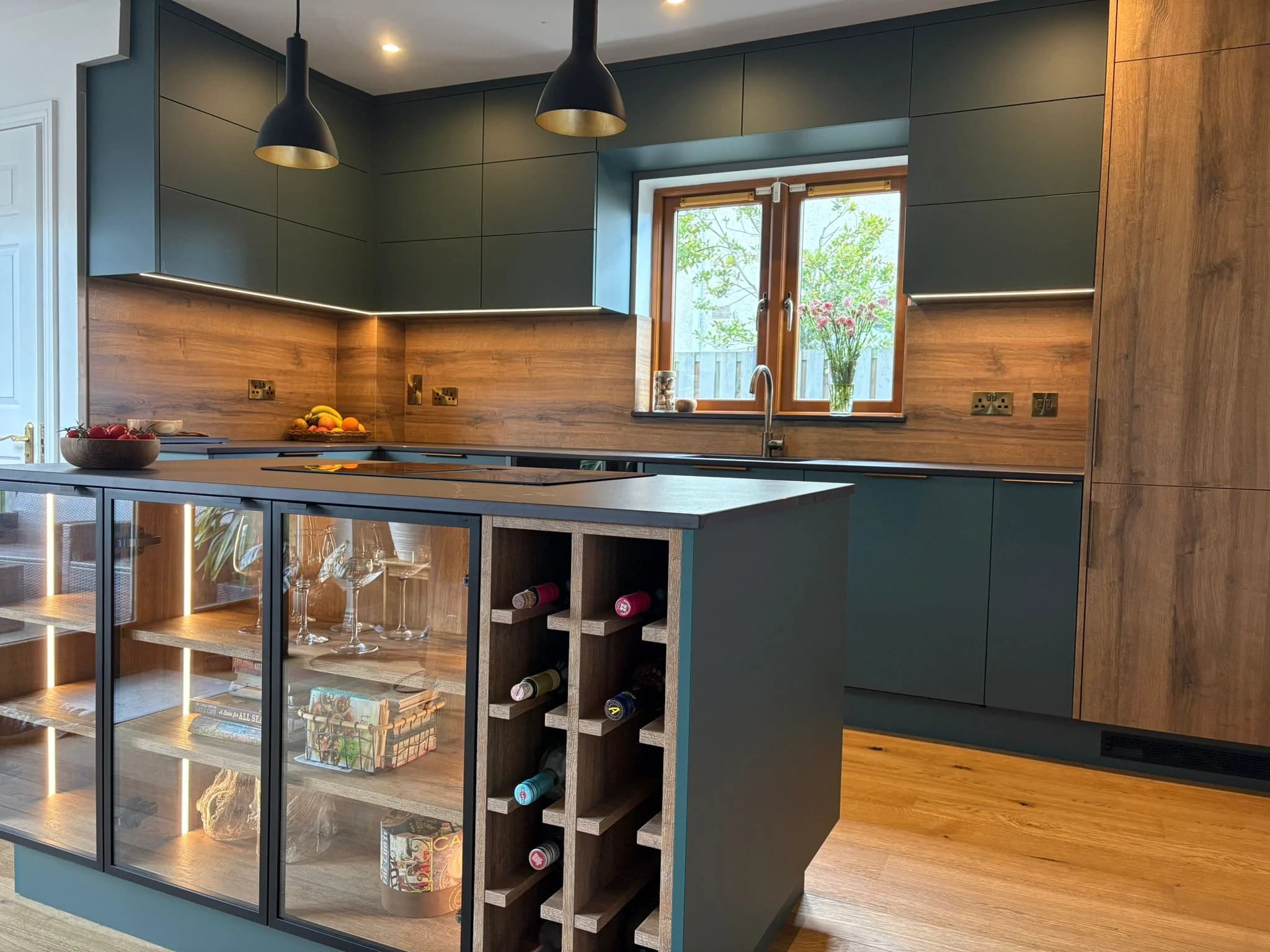 Contemporary Kitchens project photo 29
