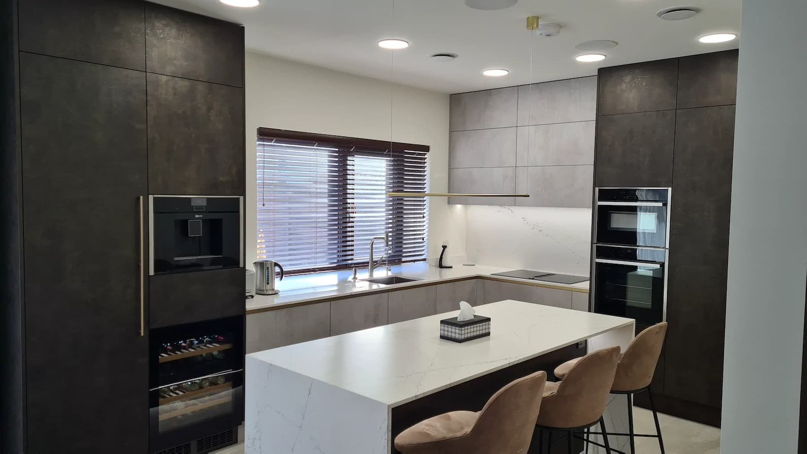 Contemporary Kitchens project photo 6