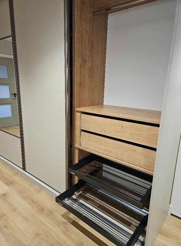 Sliding Wardrobes project photo 14