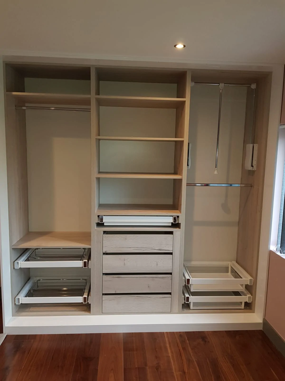 Sliding Wardrobes project photo 4