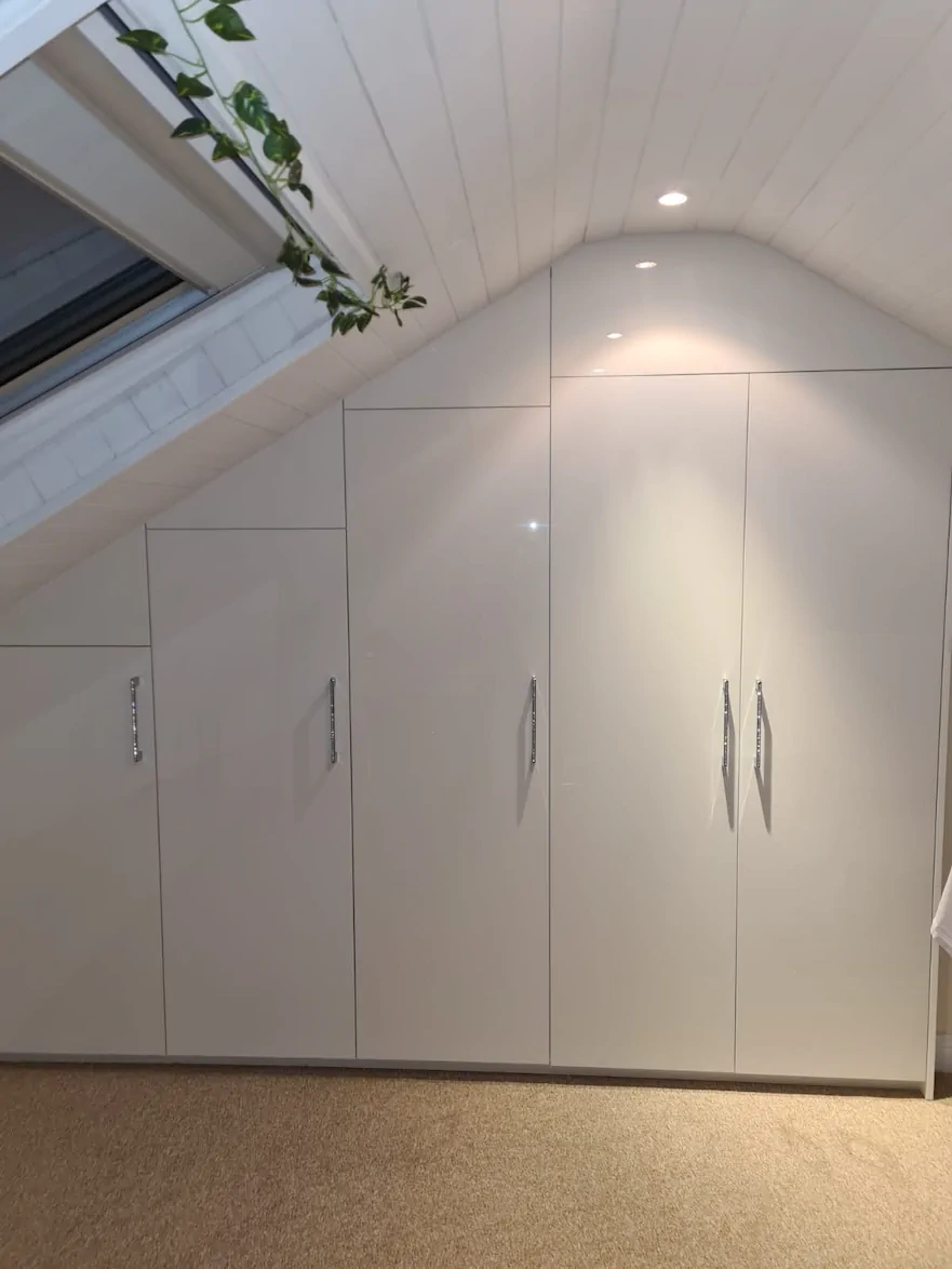 Traditional Wardrobes project photo 10