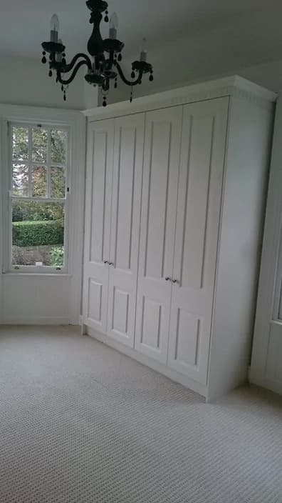 Traditional Wardrobes project photo 5