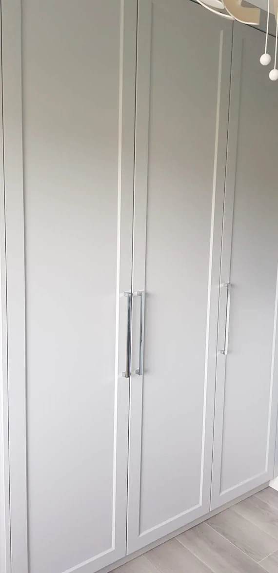 Traditional Wardrobes project photo 8